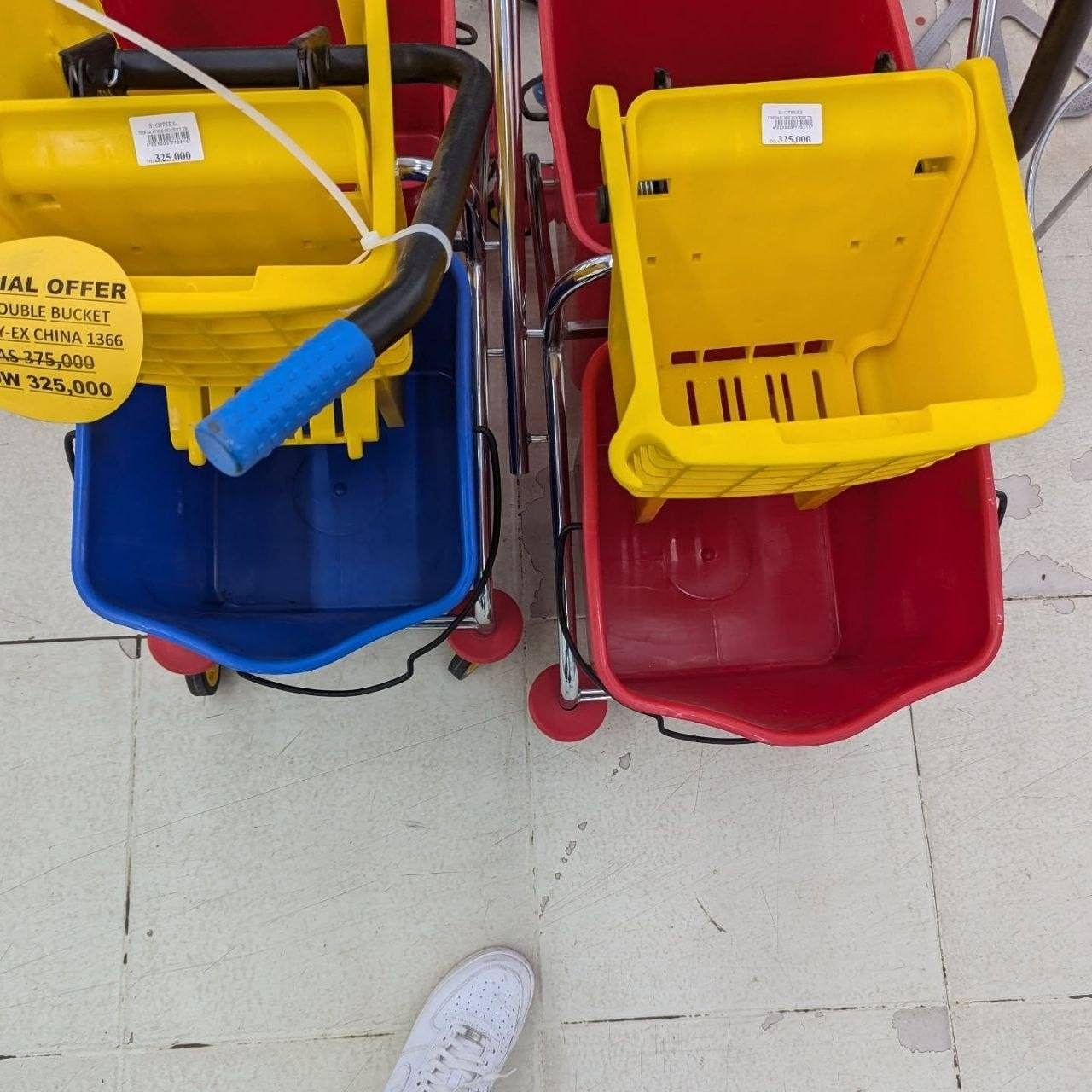 Chainsaws displayed at the OHGS counter