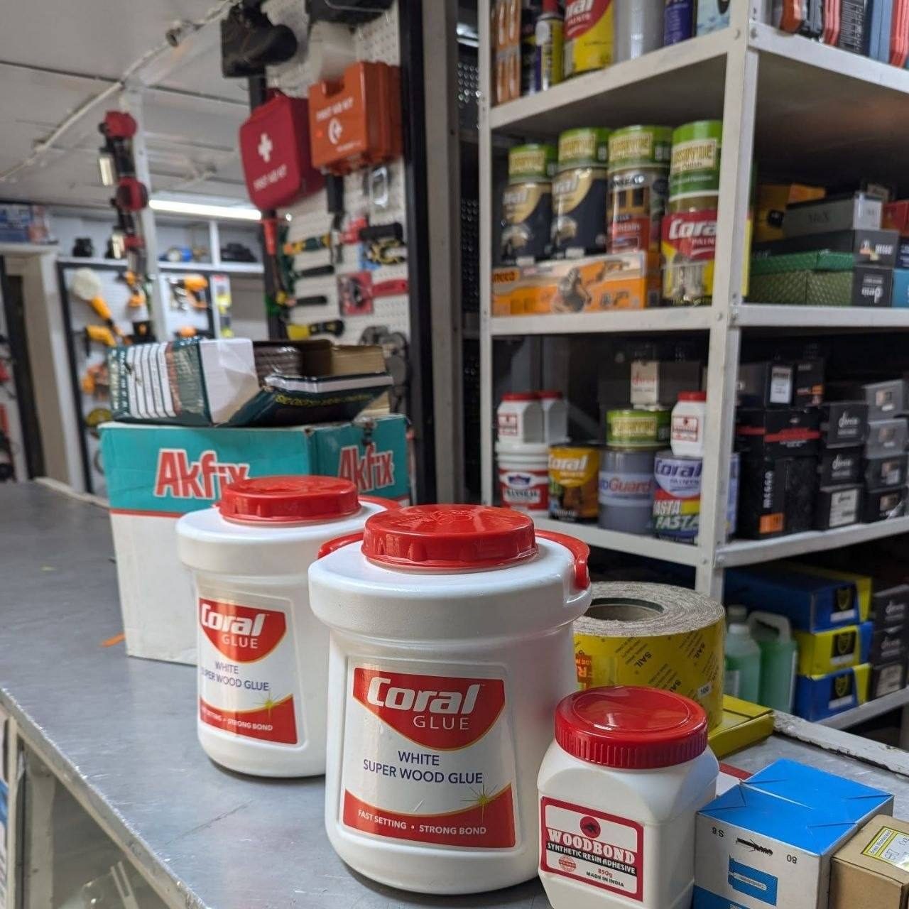 Coral Wood Glue