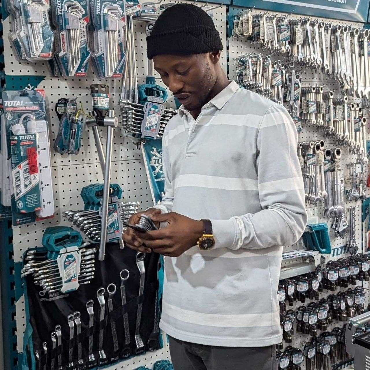 Hand Tools & Accessories